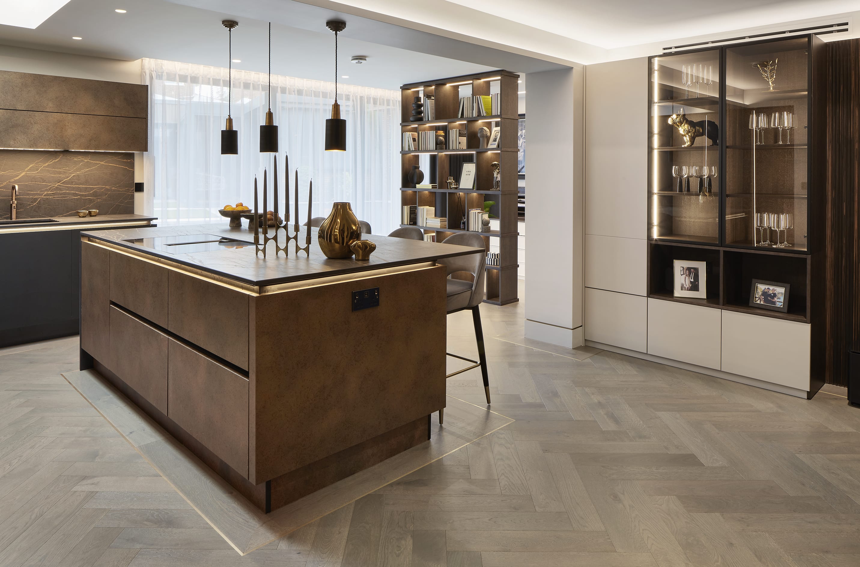 Midnight Luxe Residence